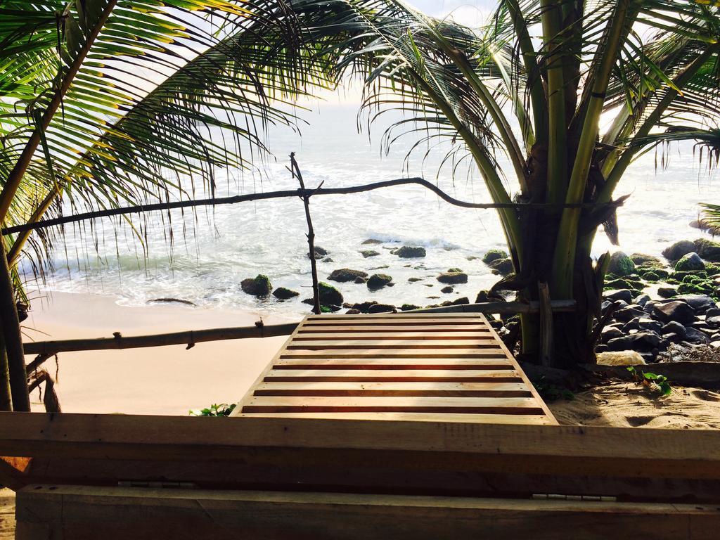 Sea Side Guest House Тангалла Экстерьер фото