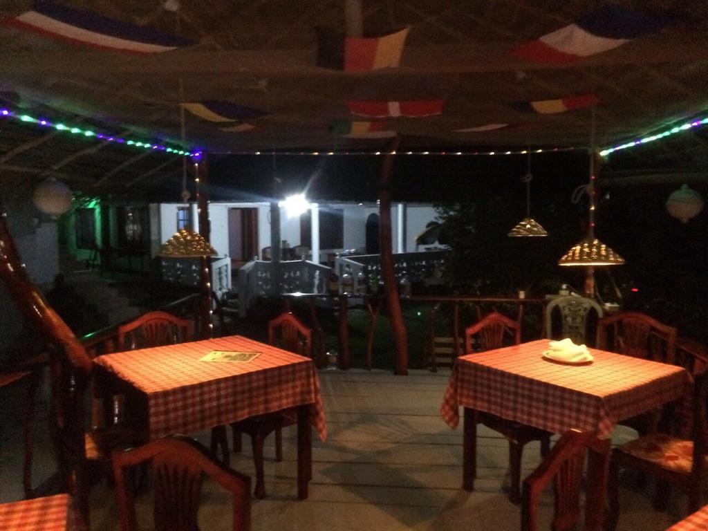 Sea Side Guest House Тангалла Экстерьер фото