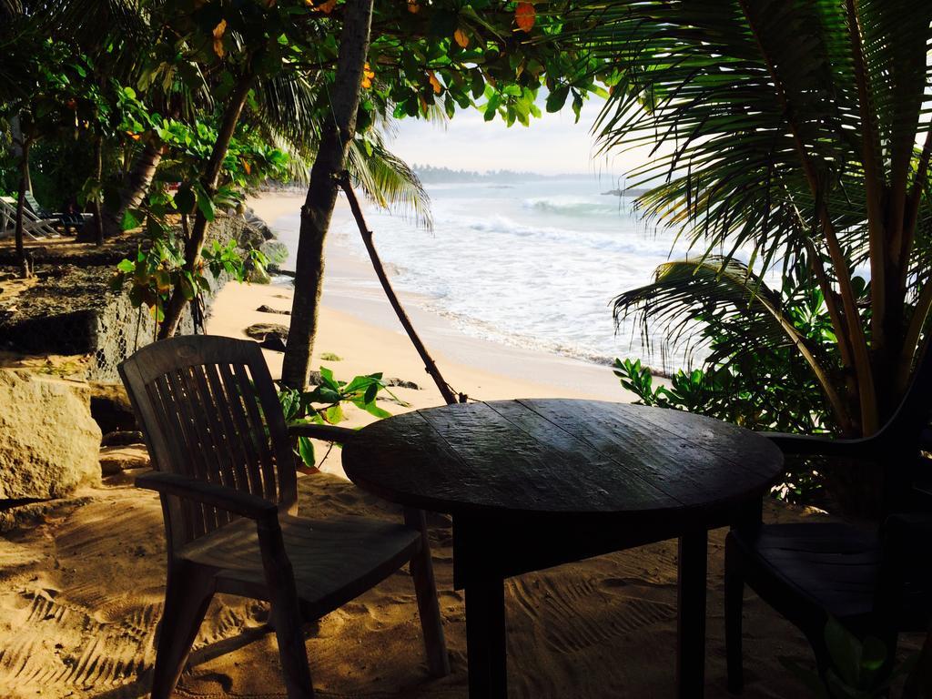 Sea Side Guest House Тангалла Экстерьер фото